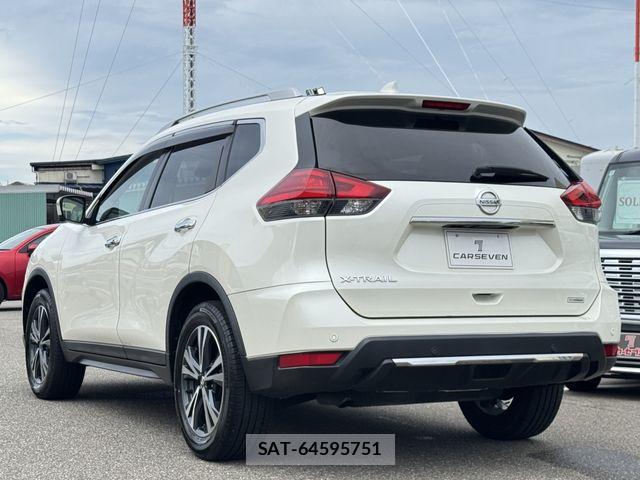 Nissan X-TRAIL 2018-03 8782725-7