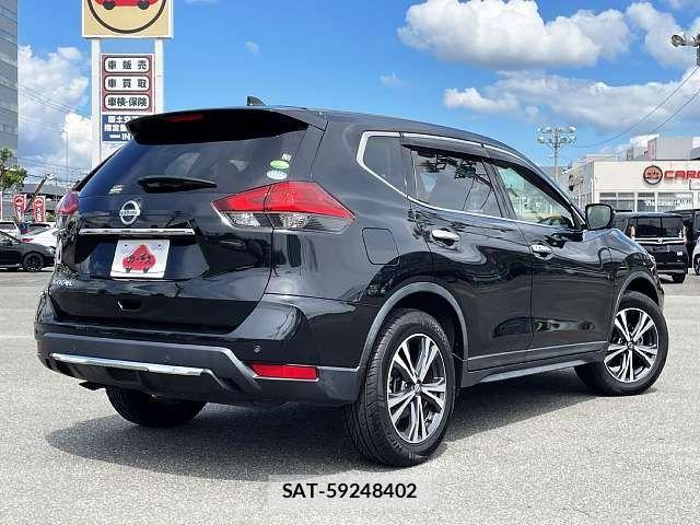 Nissan X-TRAIL 2019-01 8797992-2