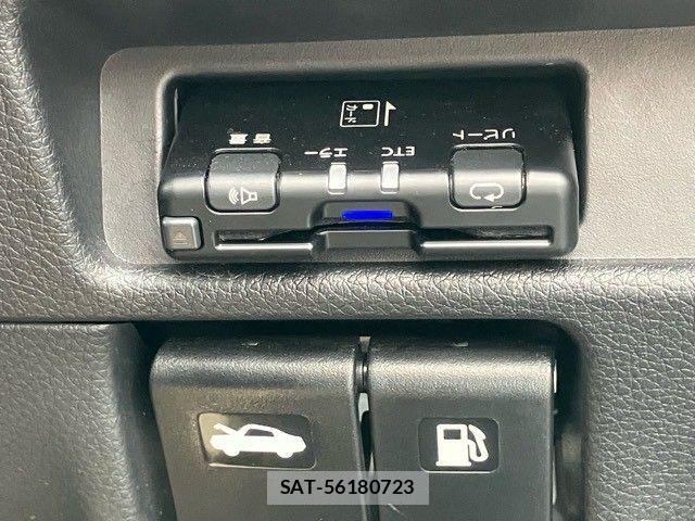 Nissan X-TRAIL 2014-06 8797993-22