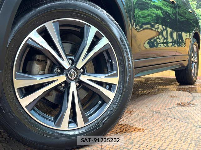 Nissan X-TRAIL 2018-10 8797990-12