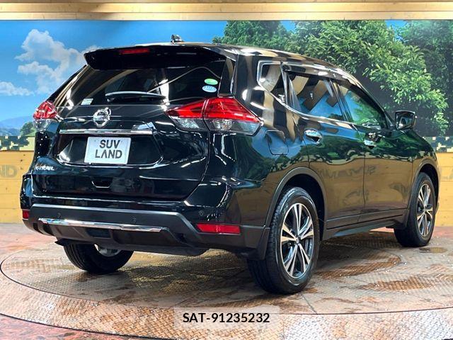 Nissan X-TRAIL 2018-10 8797990-16