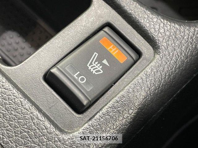 Nissan X-TRAIL 2015-10 8832633-6