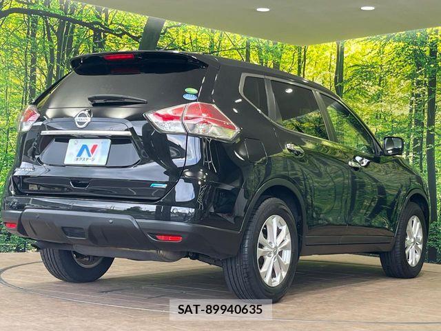 Nissan X-TRAIL 2014-08 8832634-17
