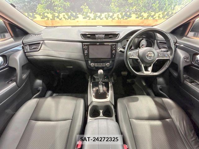 Nissan X-TRAIL 2018-06 8832631-1