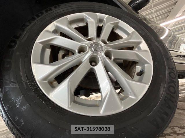 Nissan X-TRAIL 2016-08 8851167-12
