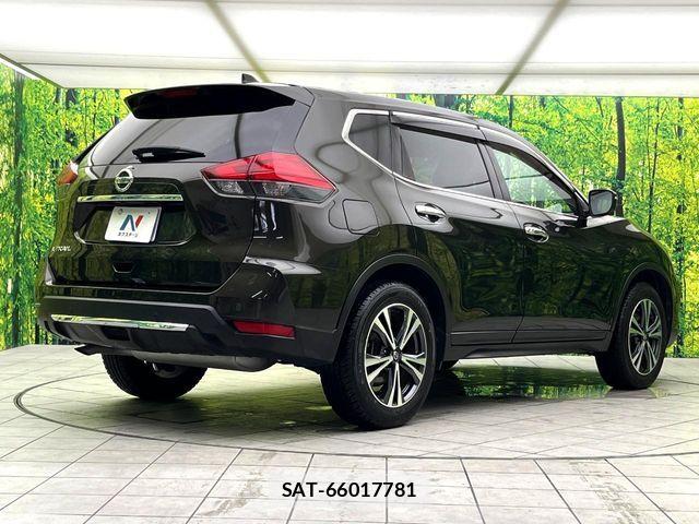Nissan X-TRAIL 2018-05 8851165-16