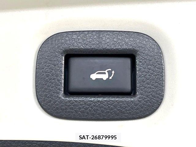 Nissan X-TRAIL 2015-12 8851166-5