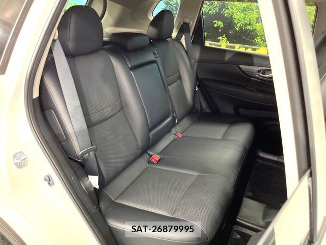 Nissan X-TRAIL 2015-12 8851166-8