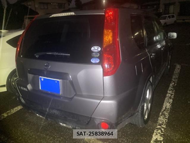 Nissan X-TRAIL 2009-01 8883091-2