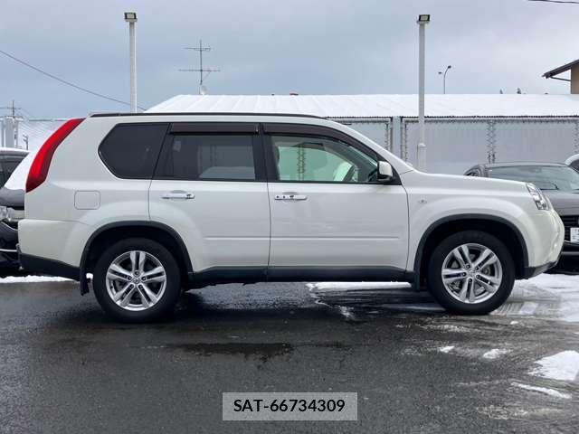 Nissan X-TRAIL 2012-02 762800-17