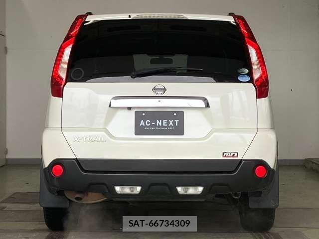 Nissan X-TRAIL 2012-02 762800-4