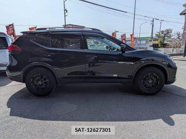 Nissan X-TRAIL 2018-07 3911592-18