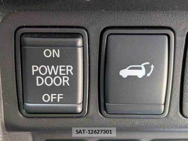 Nissan X-TRAIL 2018-07 3911592-6