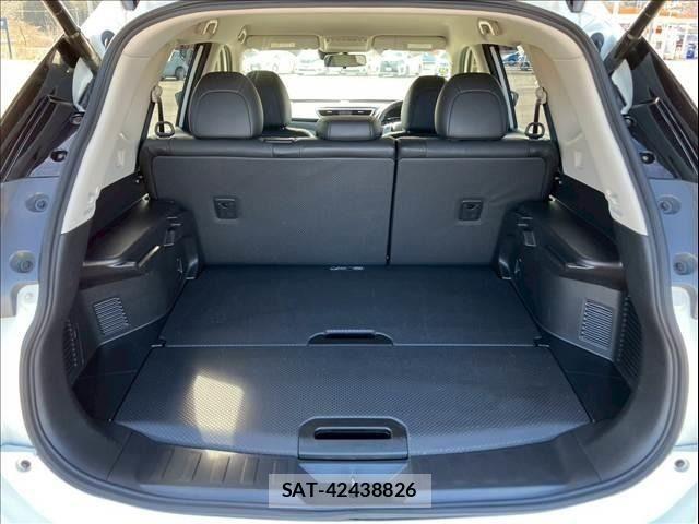 Nissan X-TRAIL 2016-10 4052314-16
