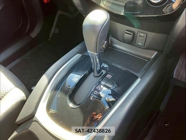 Nissan X-TRAIL 2016-10 4052314-26