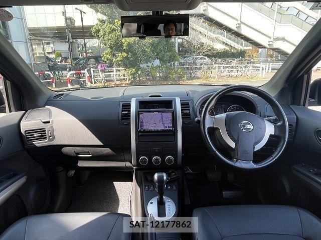 Nissan X-TRAIL 2010-11 4141355-1
