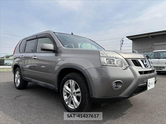Nissan X-TRAIL 2013-02 4996467-9