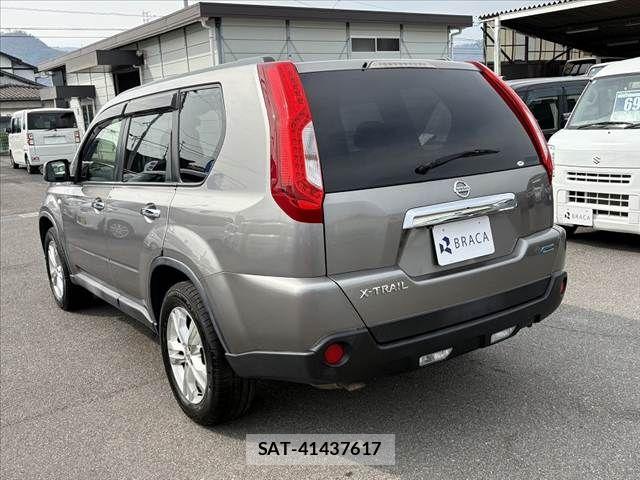 Nissan X-TRAIL 2013-02 4996467-12