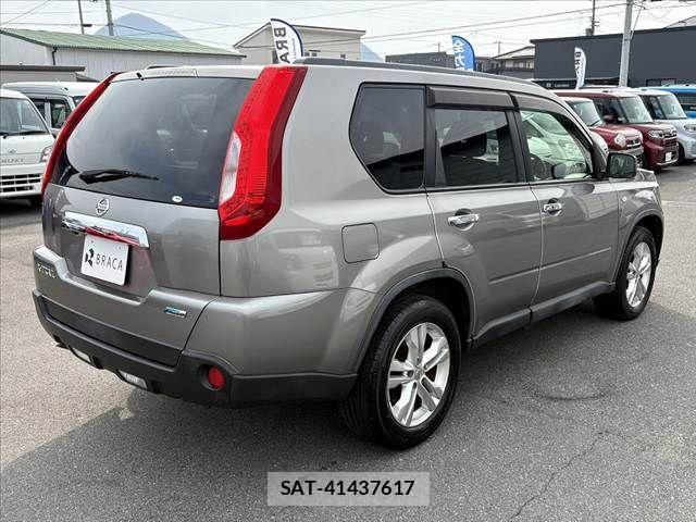 Nissan X-TRAIL 2013-02 4996467-14