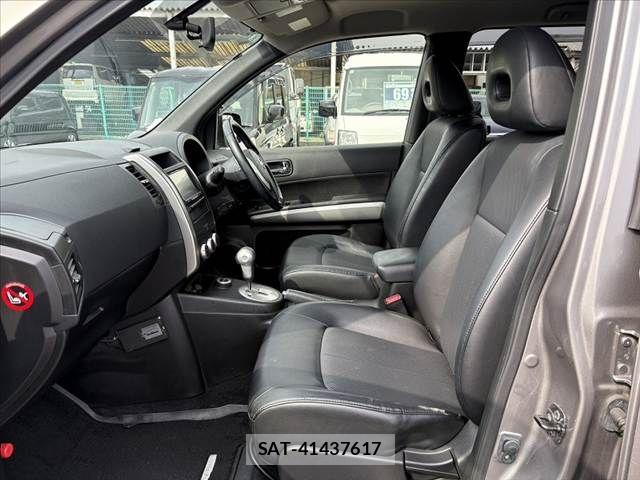 Nissan X-TRAIL 2013-02 4996467-17