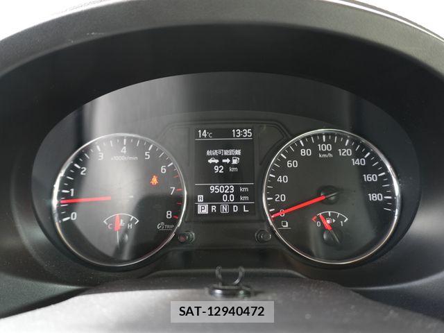 Nissan X-TRAIL 2013-02 4996543-13