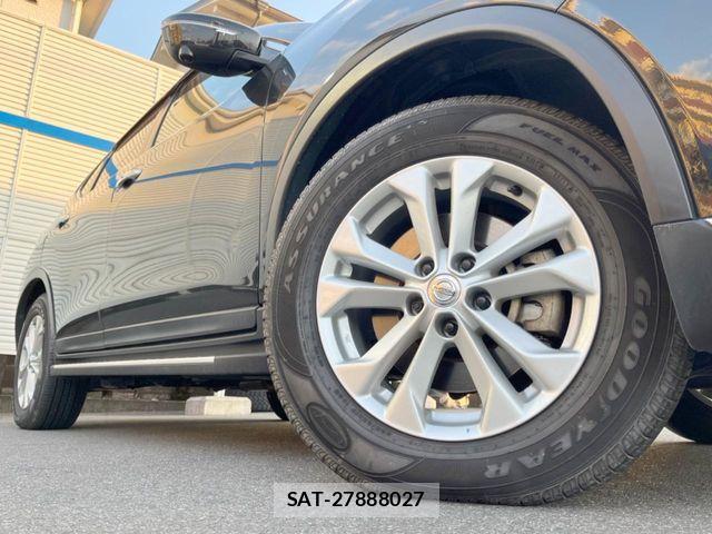 Nissan X-TRAIL 2014-02 4996421-12