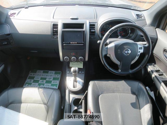 Nissan X-TRAIL 2013-11 4996621-11