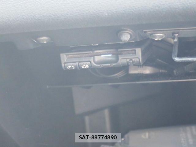 Nissan X-TRAIL 2013-11 4996621-21