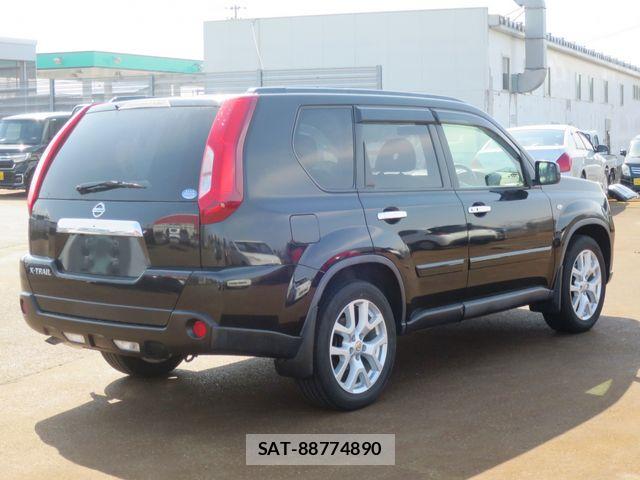 Nissan X-TRAIL 2013-11 4996621-2