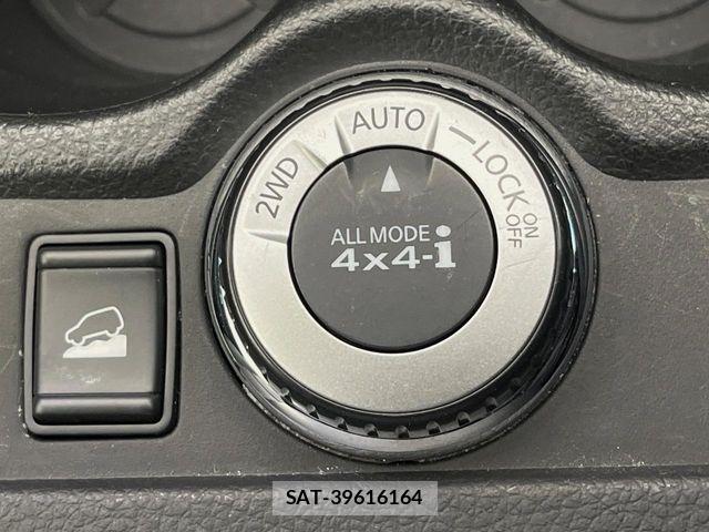 Nissan X-TRAIL 2015-10 4996494-3