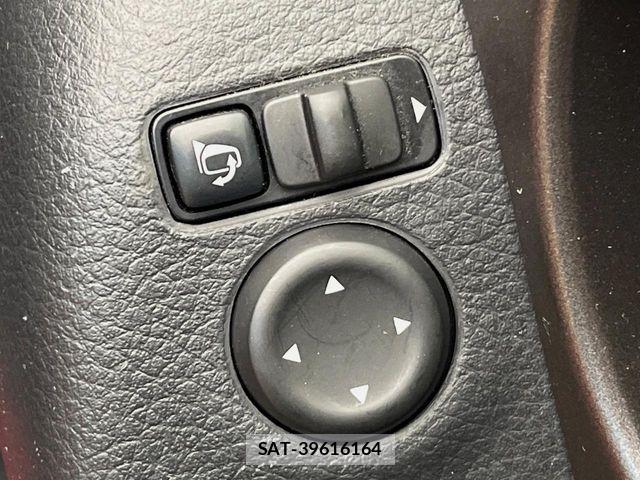 Nissan X-TRAIL 2015-10 4996494-7