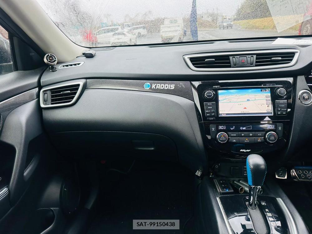 Nissan X-TRAIL 2015 3940263-16