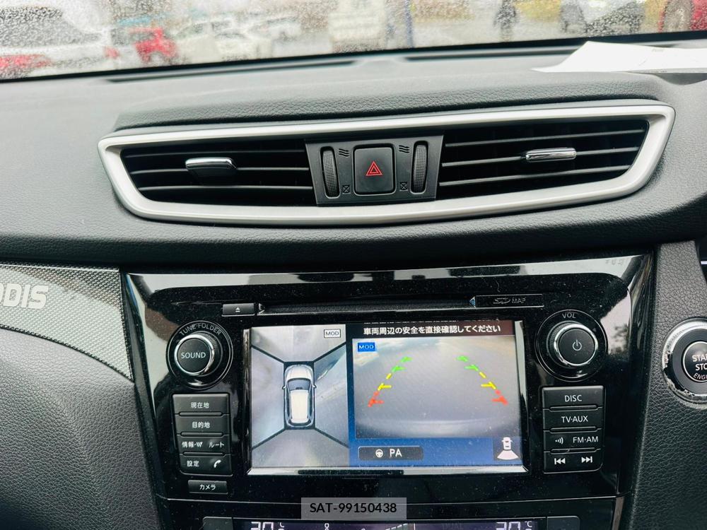 Nissan X-TRAIL 2015 3940263-17