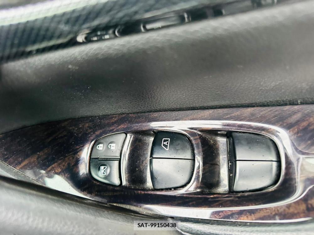 Nissan X-TRAIL 2015 3940263-21