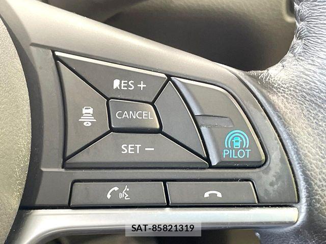 Nissan X-TRAIL 2017-07 5883576-6
