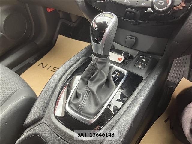Nissan X-TRAIL 2021-02 5883524-12