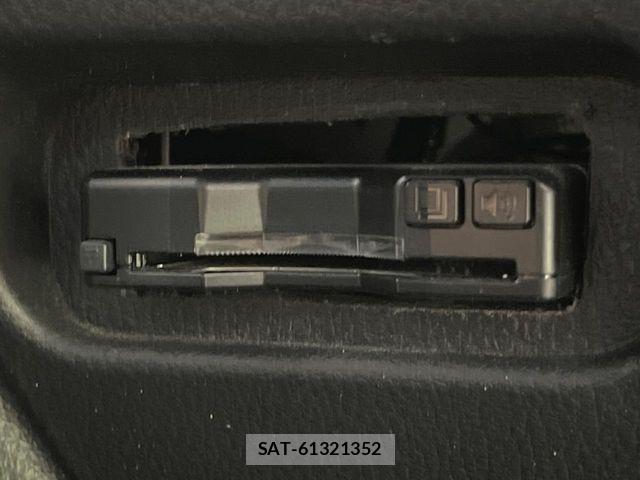 Nissan X-TRAIL 2011-02 5883682-6