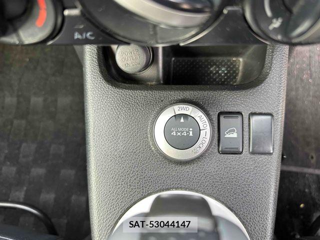 Nissan X-TRAIL 2013-06 5883690-24