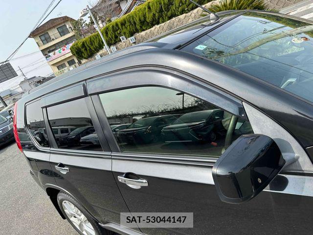 Nissan X-TRAIL 2013-06 5883690-5