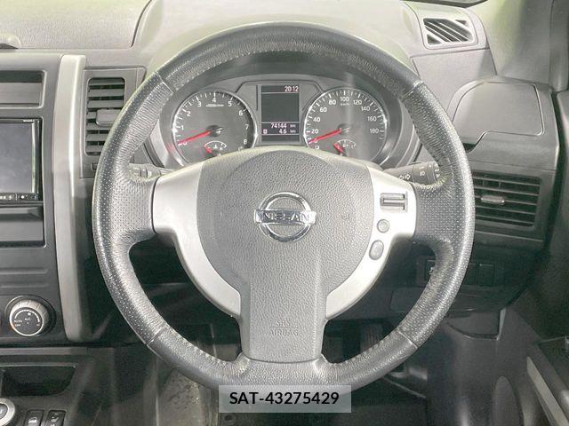 Nissan X-TRAIL 2013-01 6023855-11
