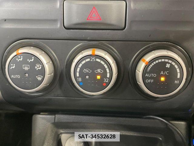 Nissan X-TRAIL 2012-11 6023848-7