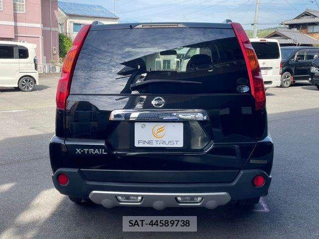Nissan X-TRAIL 2007-10 6277759-16