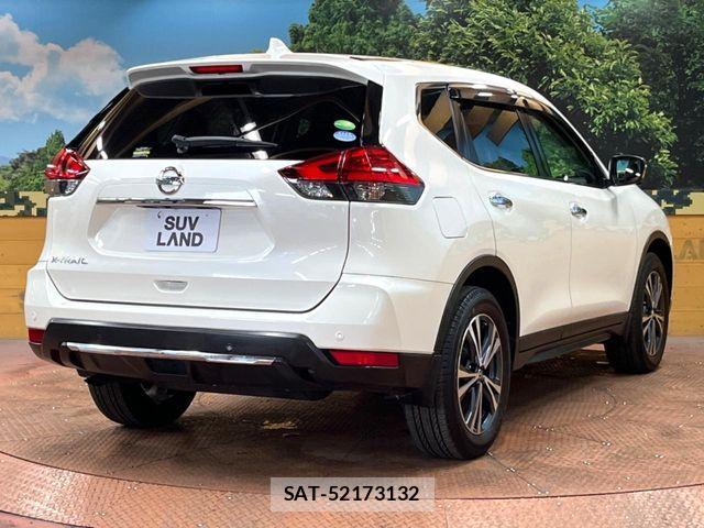 Nissan X-TRAIL 2017-09 6547549-16