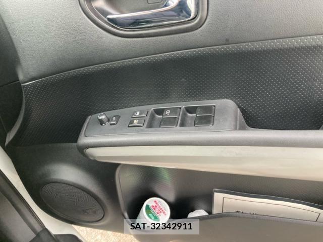 Nissan X-TRAIL 2011-06 6615898-11