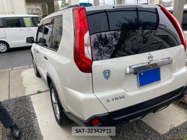 Nissan X-TRAIL 2011-06 6615898-2