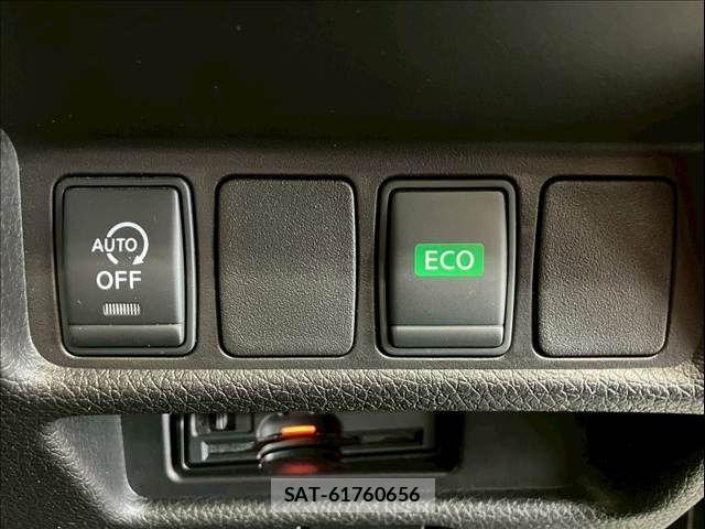 Nissan X-TRAIL 2015-10 6615887-26