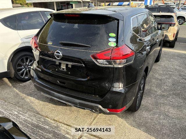 Nissan X-TRAIL 2019-01 6615872-1