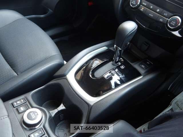Nissan X-TRAIL 2017-09 6615877-10