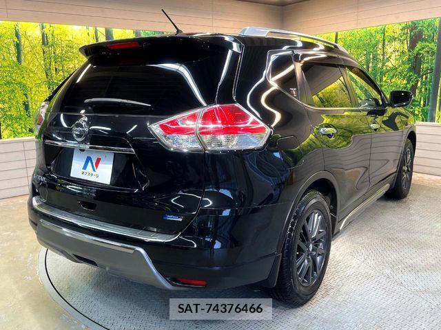 Nissan X-TRAIL 2015-09 6615889-16
