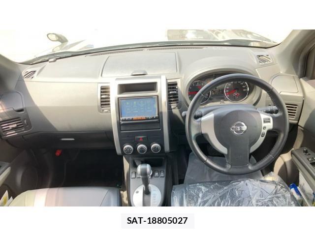 Nissan X-TRAIL 2013-09 6615869-21
